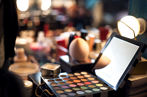 化妆品专卖连锁企业互联网化精细管理，通过零售软件与收银系统