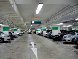 使用科传购物中心智能停车解决方案的车辆进场前可由摄像头自动抓拍车辆信息并识别车牌号。