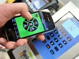 由于手机支付有着快捷便利和零成本等优势，越来越多地受到商家和消费者的欢迎，也让手机支付在城市的地位快速攀升。
